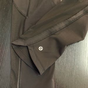 Lululemon crop black leggings